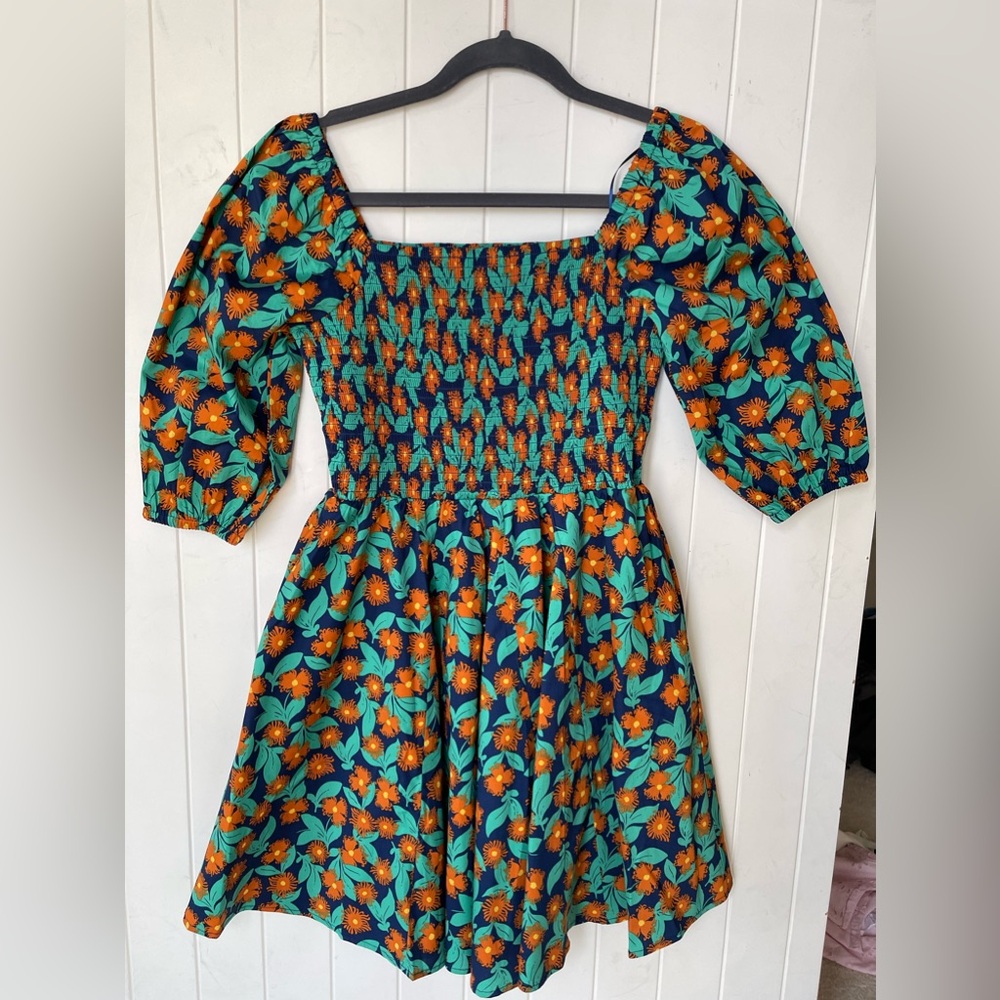 Melloday smocked navy and green floral mini dress with pockets NWOT size Small S